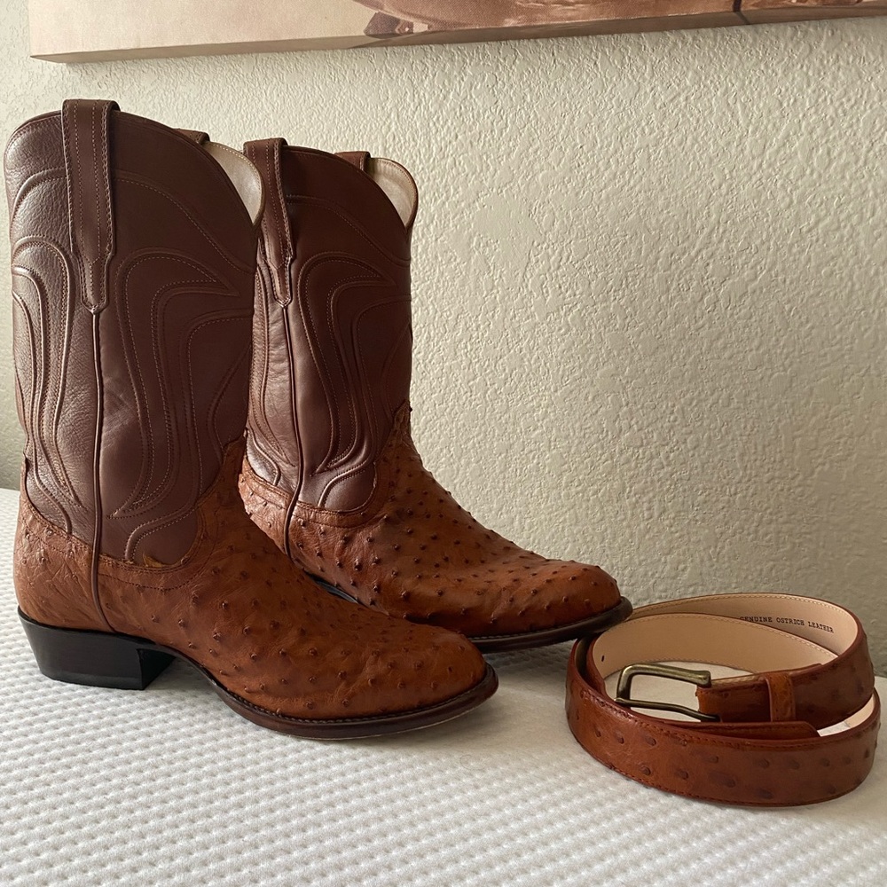 Tecovas full quill ostrich boots W/ matching belt.